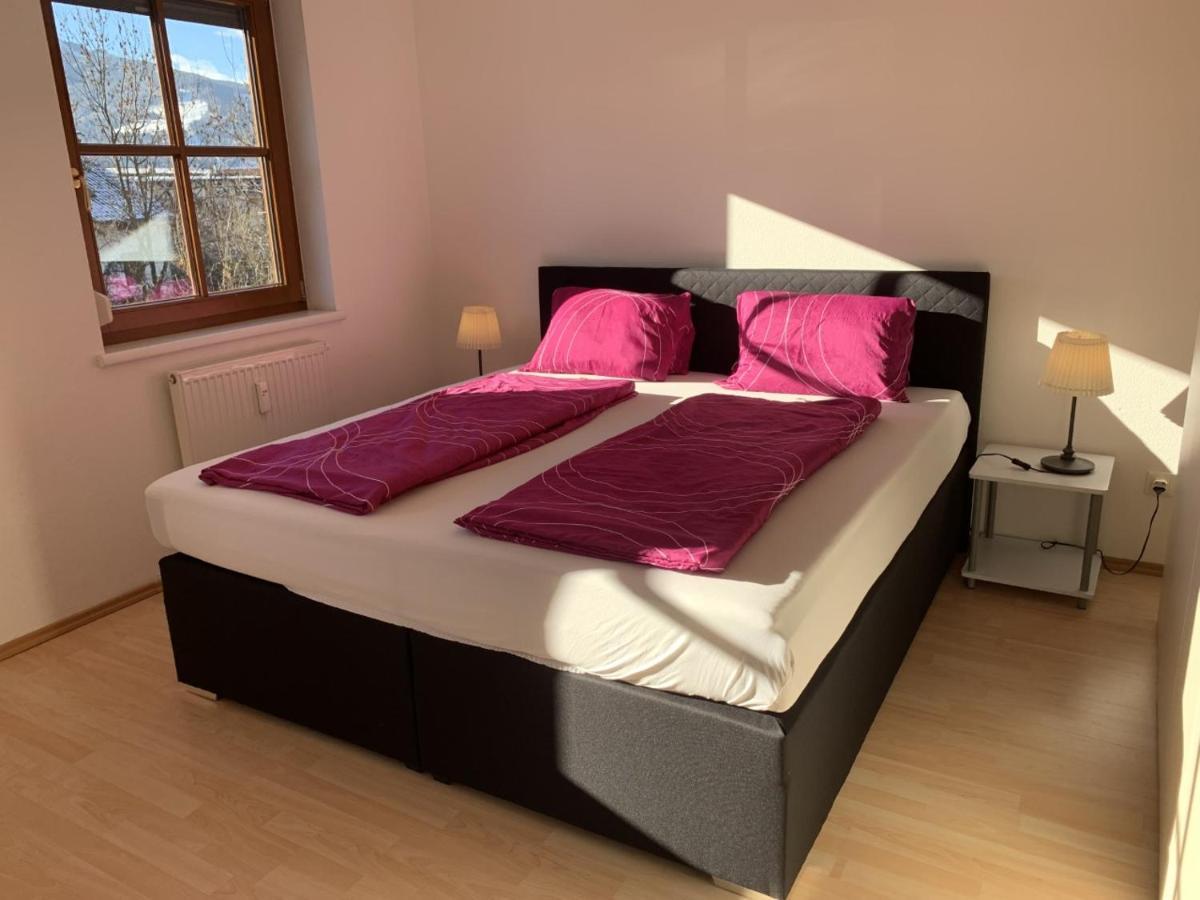 Ferienwohnung-apartment Monika In Innsbruck-igls Apartamento *